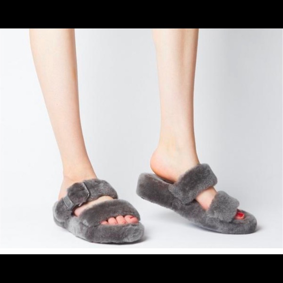 UGG Women's Fuzz Yeah Slipper - Picture 1 of 9